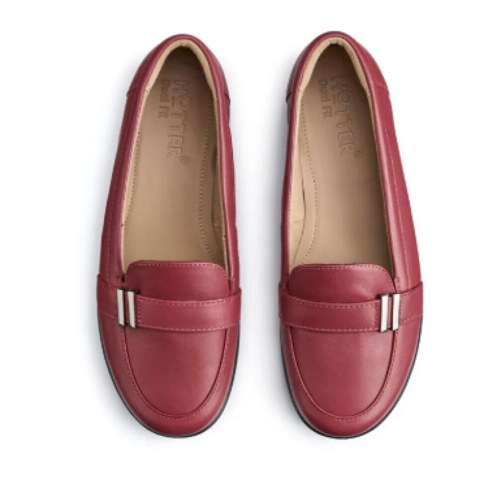 Red Hotter Clay Loafers Shoes in Red Pear, NEW, 7.5M